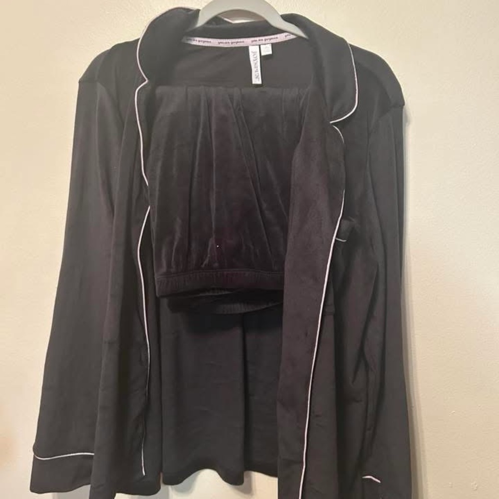 Black Velvet Pajama Set with White Piping NWOT